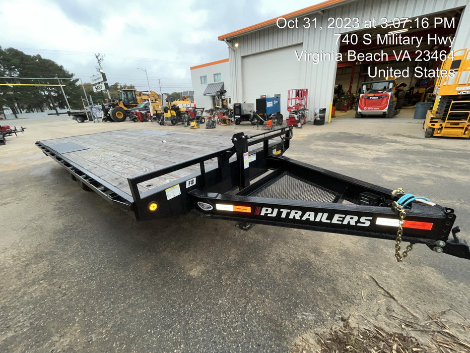 2023 PJ TRAILERS F8