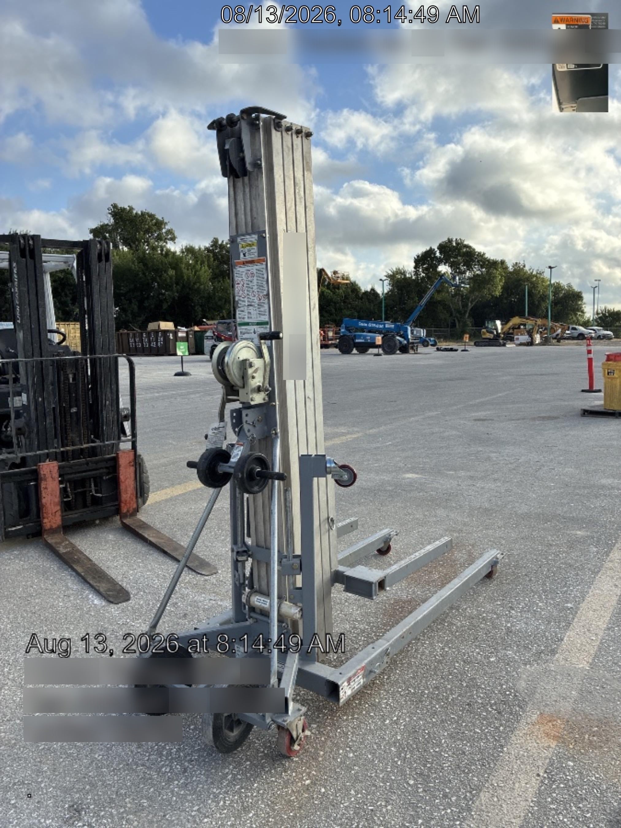 2020 GENIE SLC-24