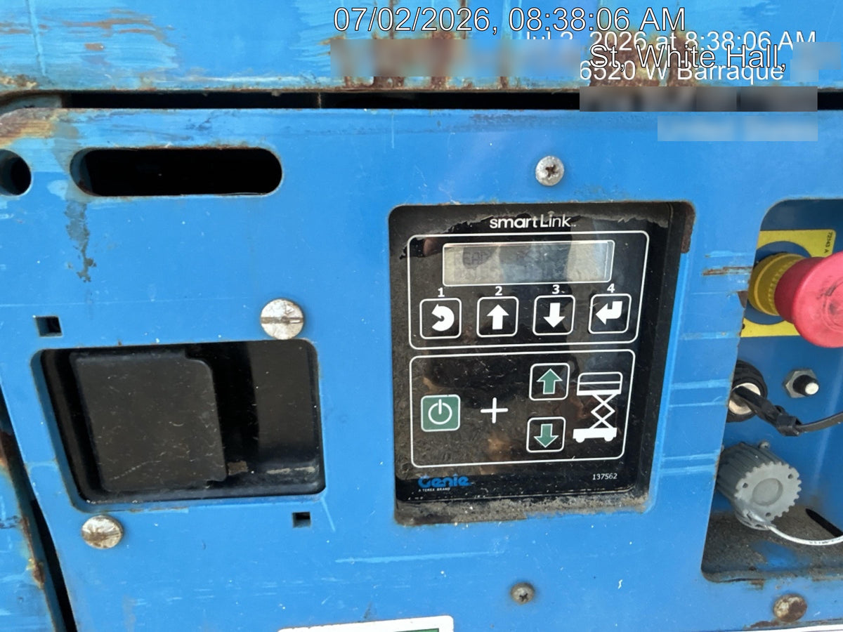 2019 Genie GS-2632 Folding rails with half height swing gate