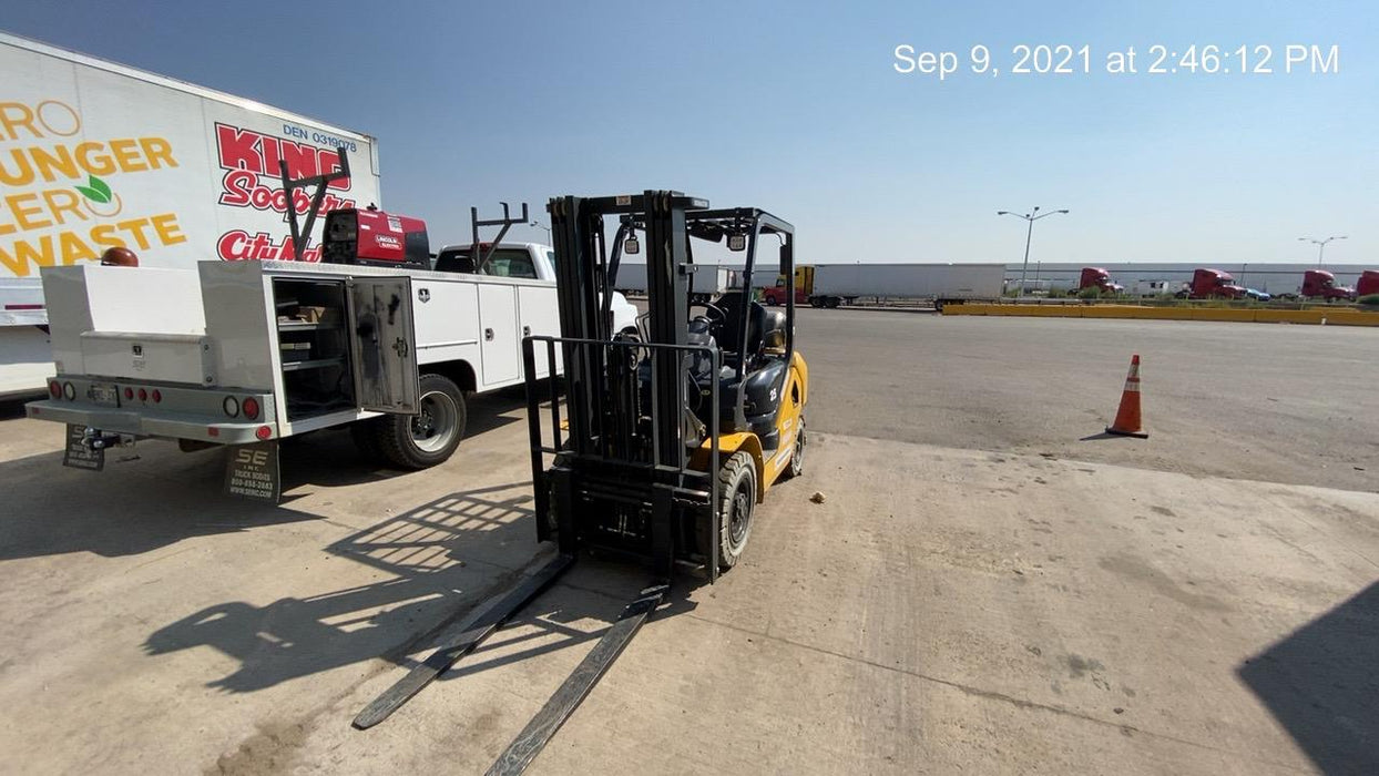 2021 KOMATSU FG25T-16