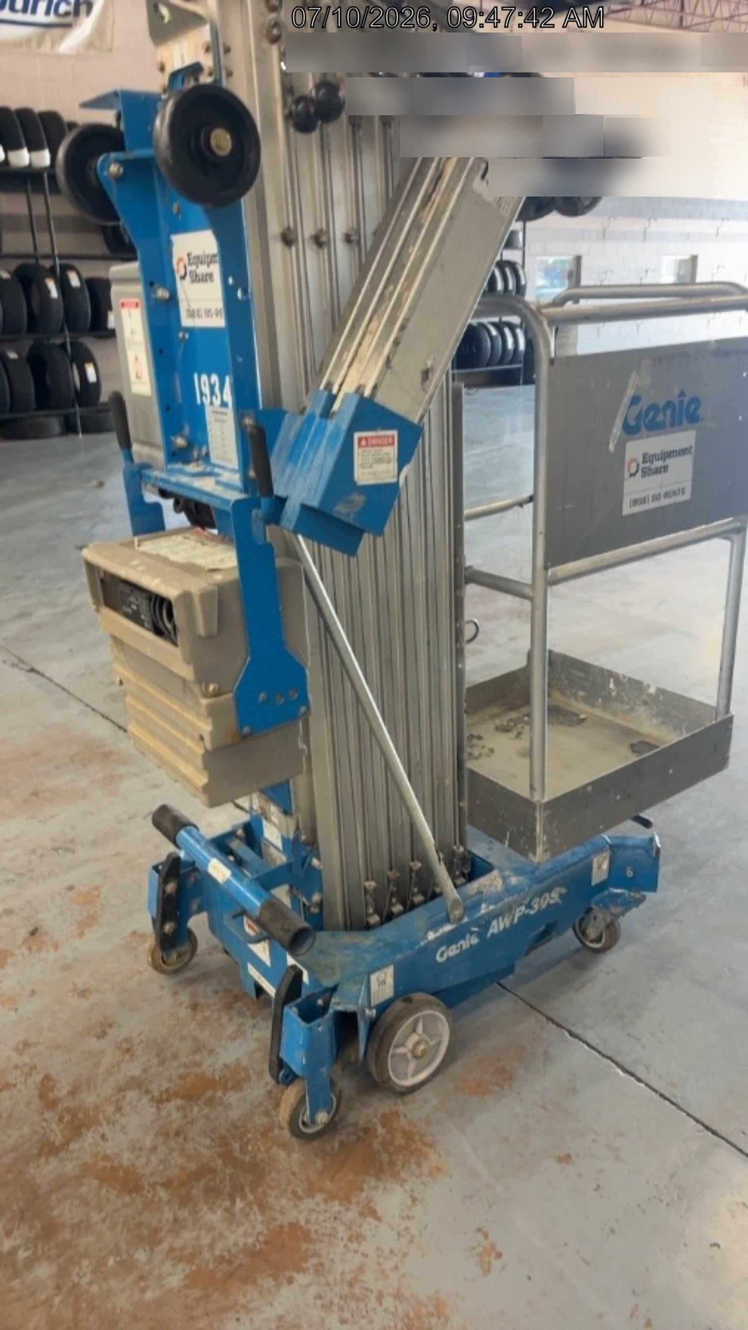 2018 GENIE AWP-30S