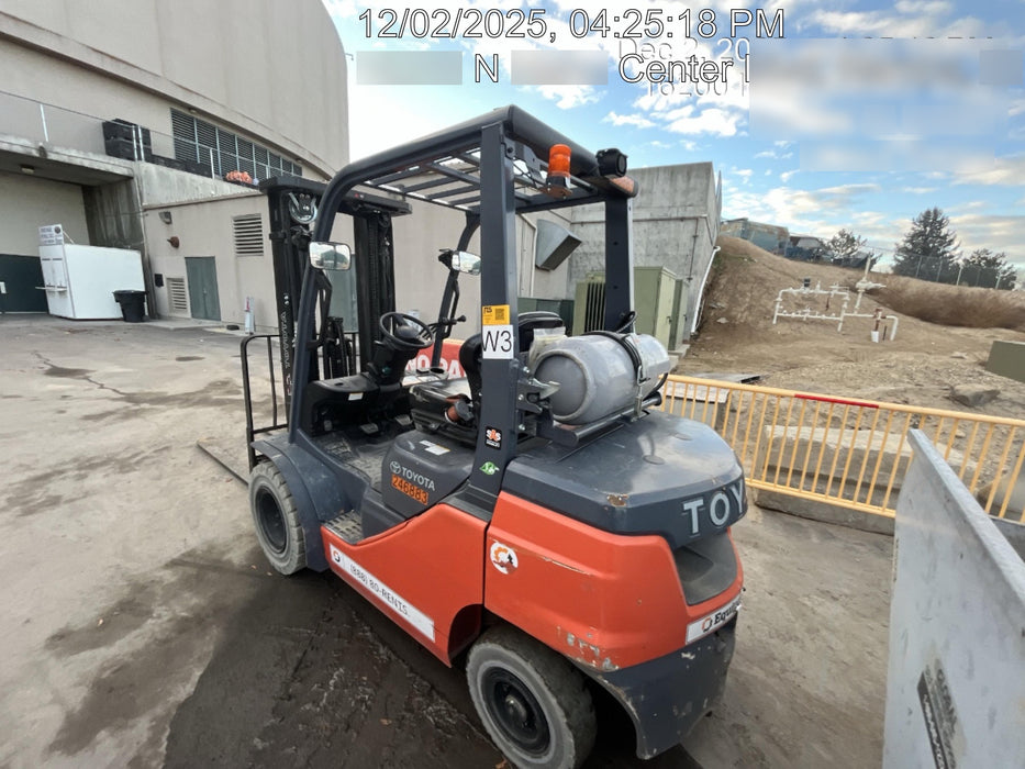 2022 TOYOTA 50-8FGU25