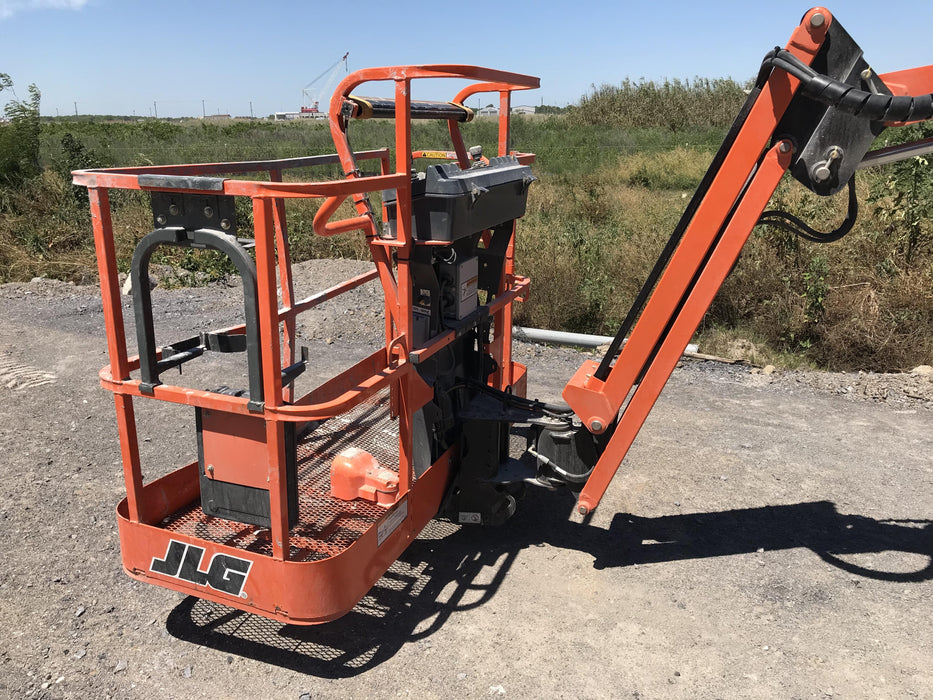 2020 JLG 450AJ