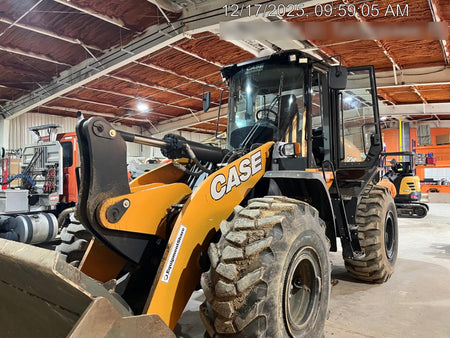 2023 CASE 821G