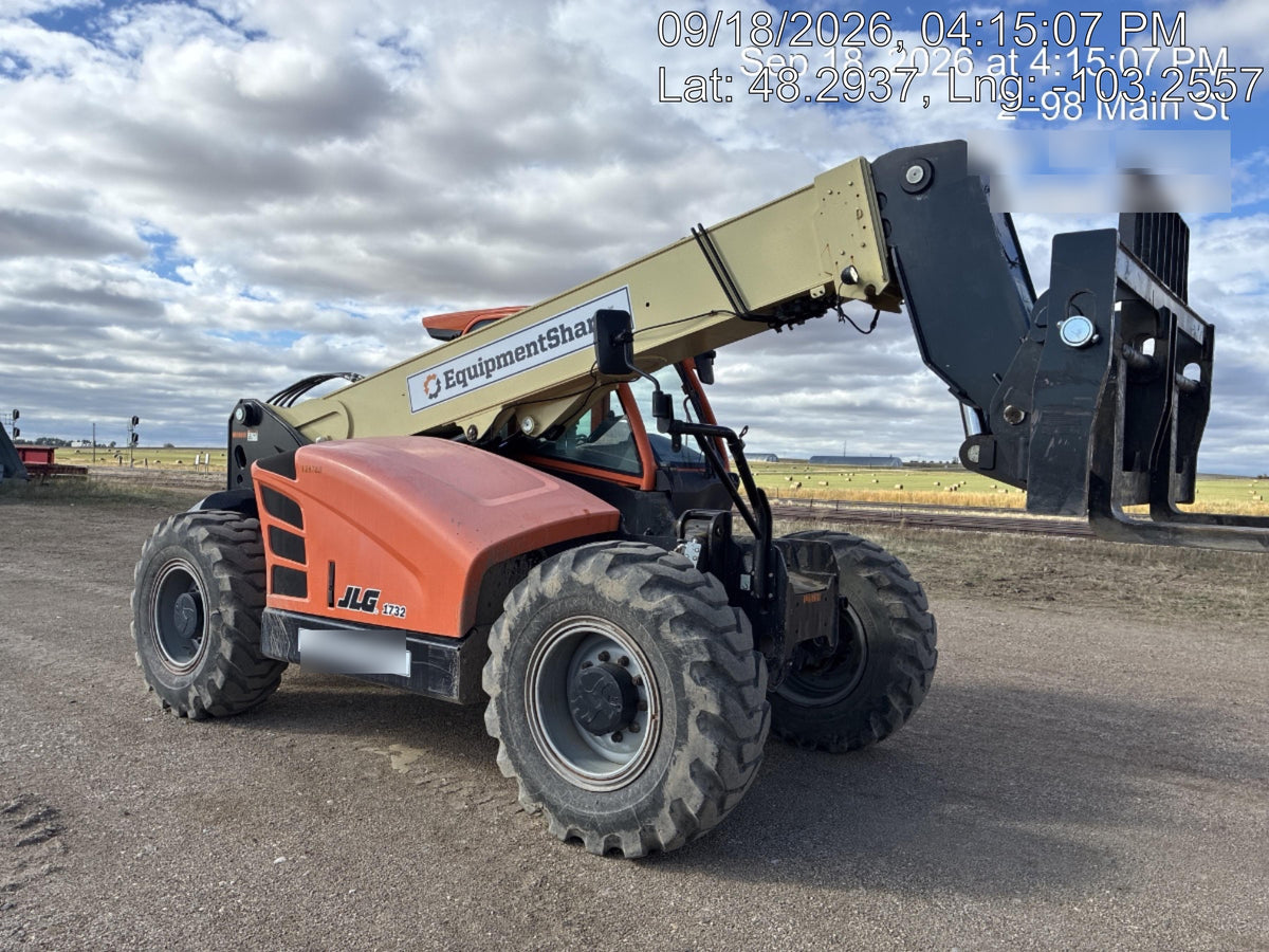 2021 JLG 1732