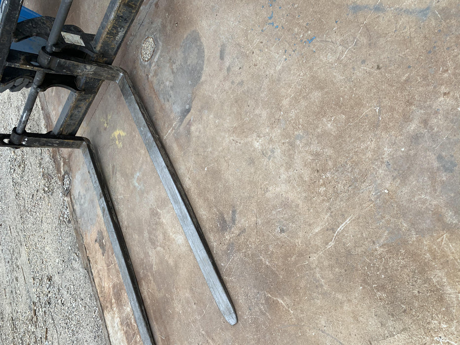 2017 Genie GTH-844 Genie GTH-844, Solid Tires, 60" carriage/forks, Open ROPS, Work Lights