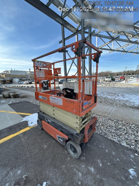 2022 JLG ES1932