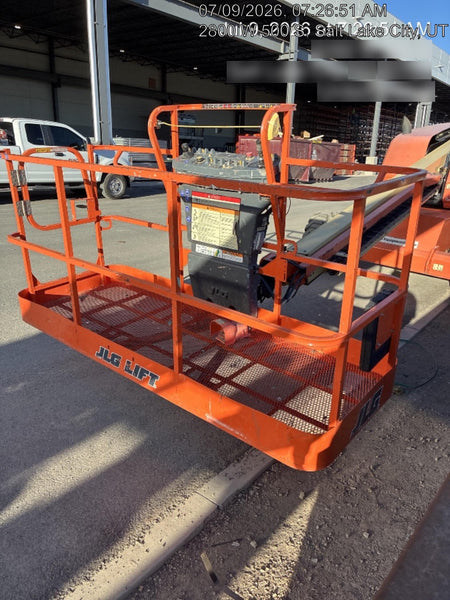 2019 JLG 400S