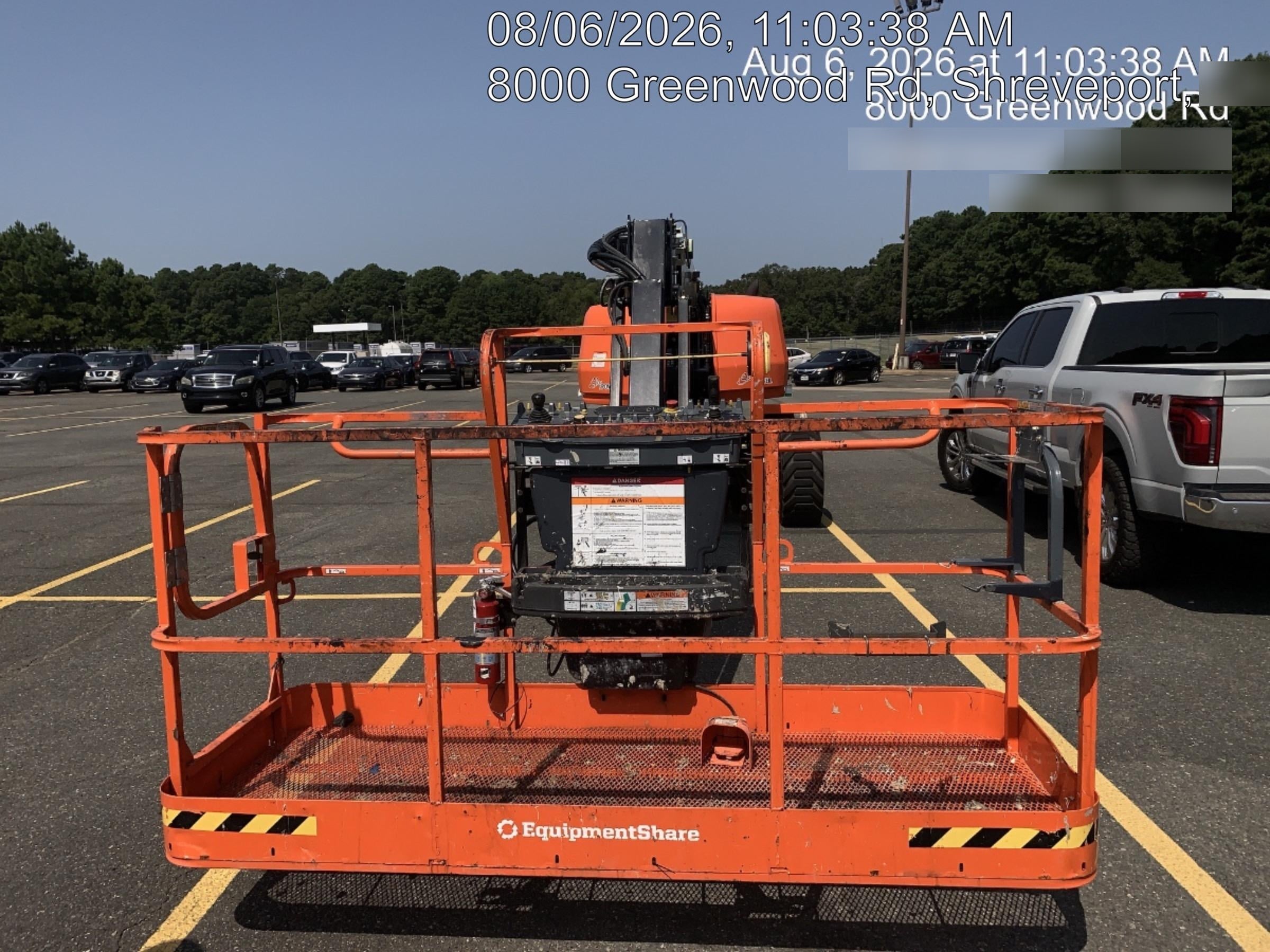 2025 JLG 660SJ