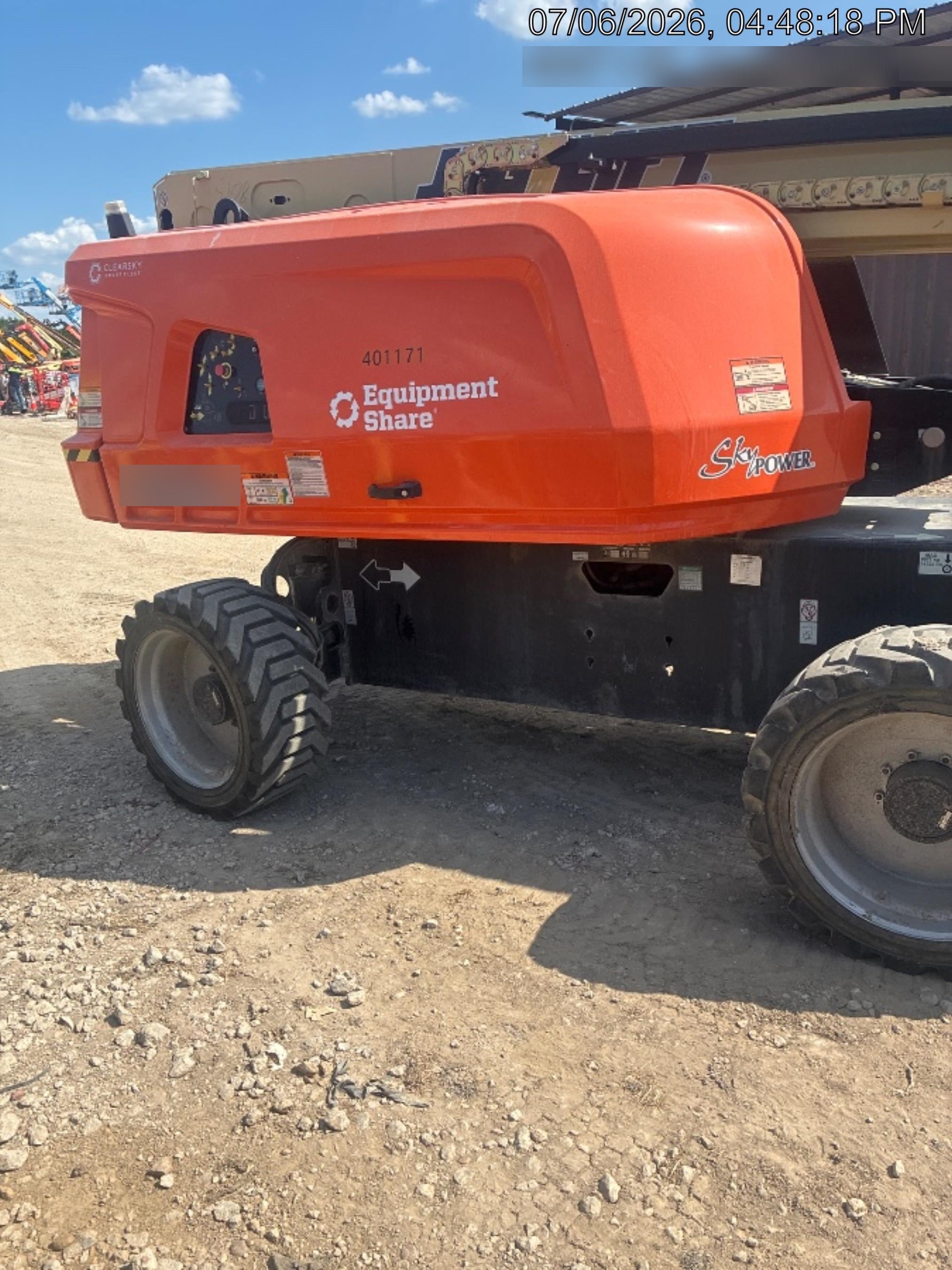 2024 JLG 660SJ