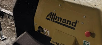 2021 Allmand NLV3GR (4) LED Light Fixture 350W, 23' Vertical Mast, 3kW Prime, Towable, Deep Sea L401, Leveling Jacks, Yanmar T4F 5.8hp