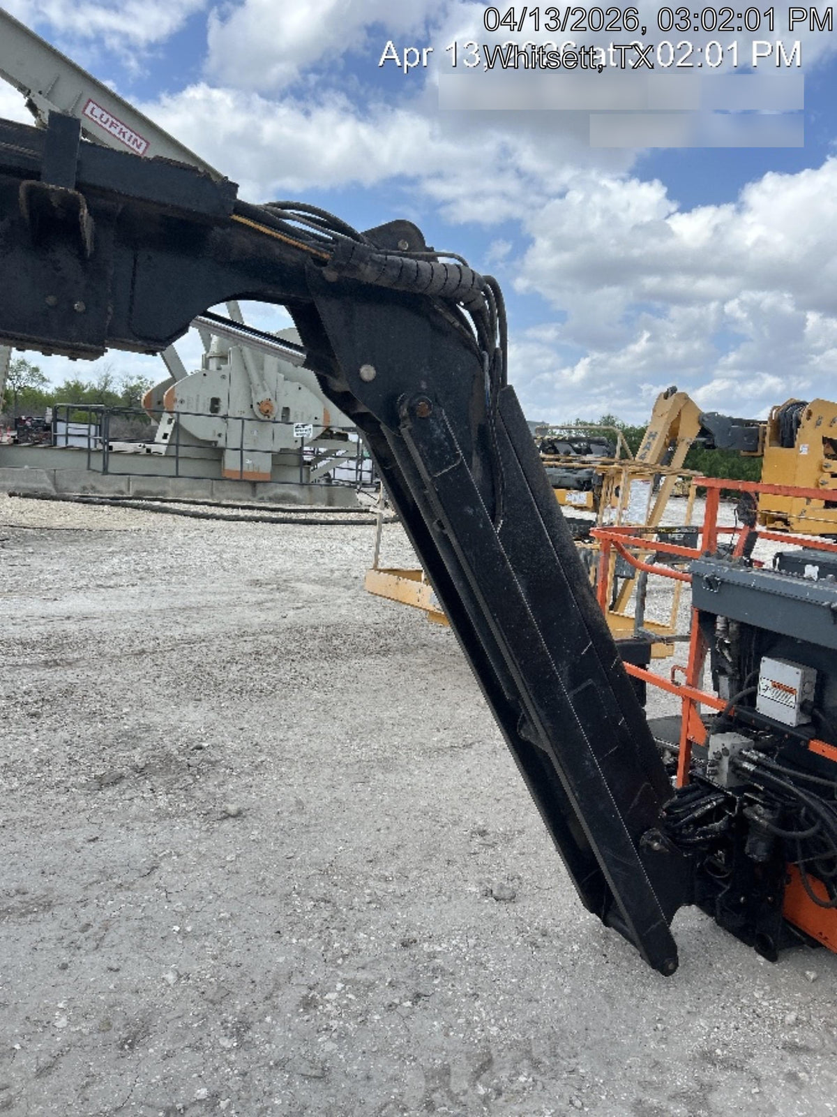 2023 JLG 660SJ