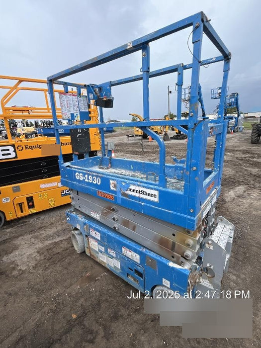 2020 Genie GS-1930 Solid Non Marking Tires, Beacon, Folding rails with half height swing gate