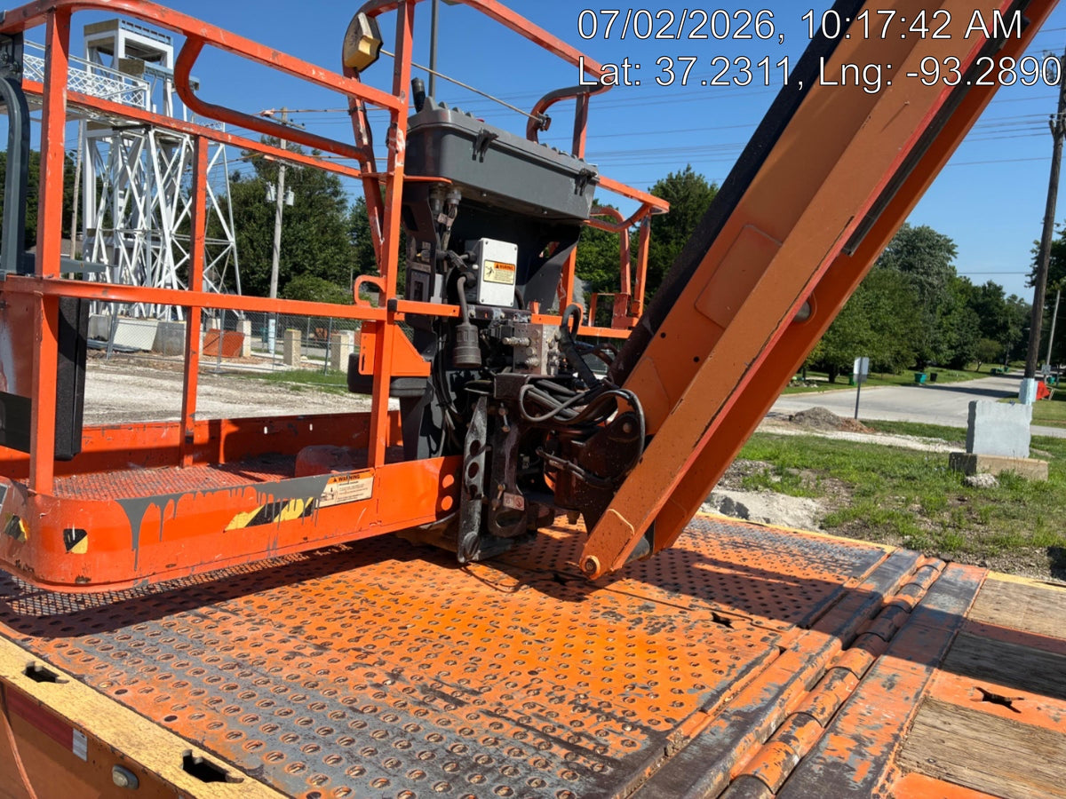 2022 JLG 660SJ