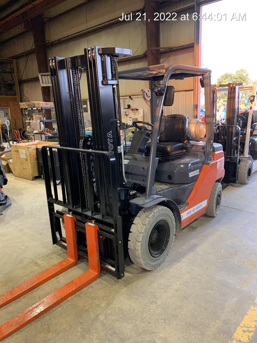 2022 TOYOTA 50-8FGU25