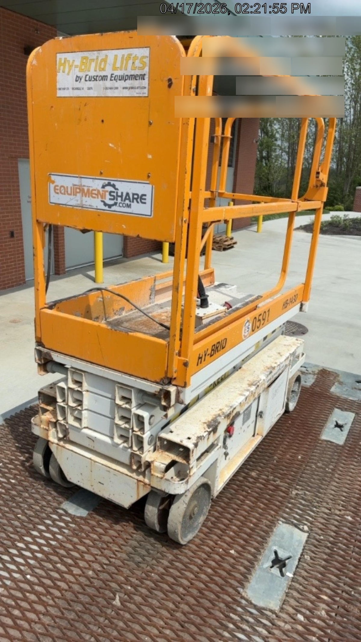 Custom Equipment HB-1430 Hy-Brid Scissor Lift
Platform capacity up to 670 lbs
Working height up to 20 ft
Weighs under 1,700 lbs
Non-marking wheels