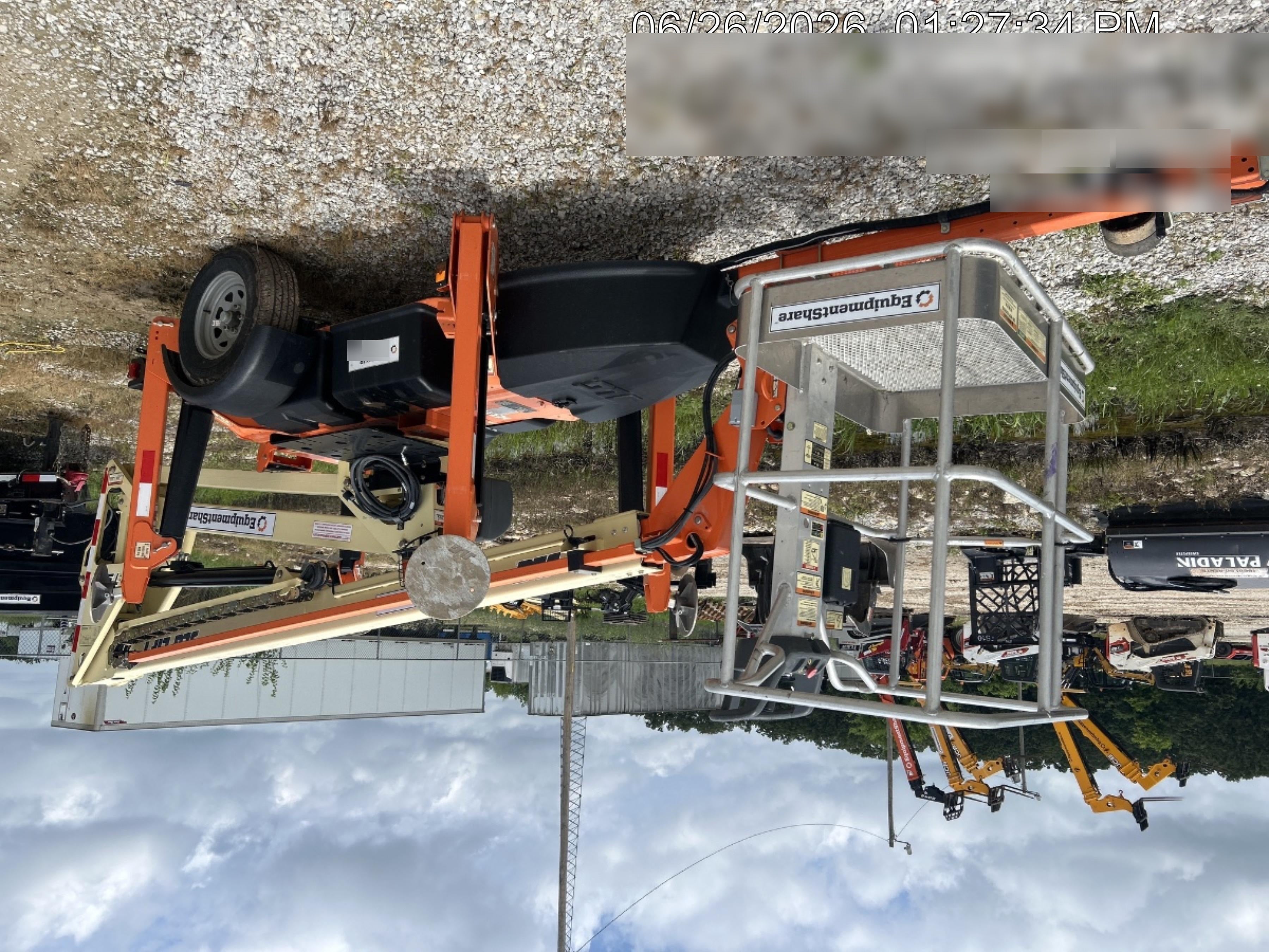 2022 JLG T350