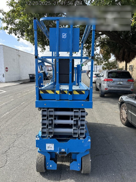 2023 GENIE GS-2632