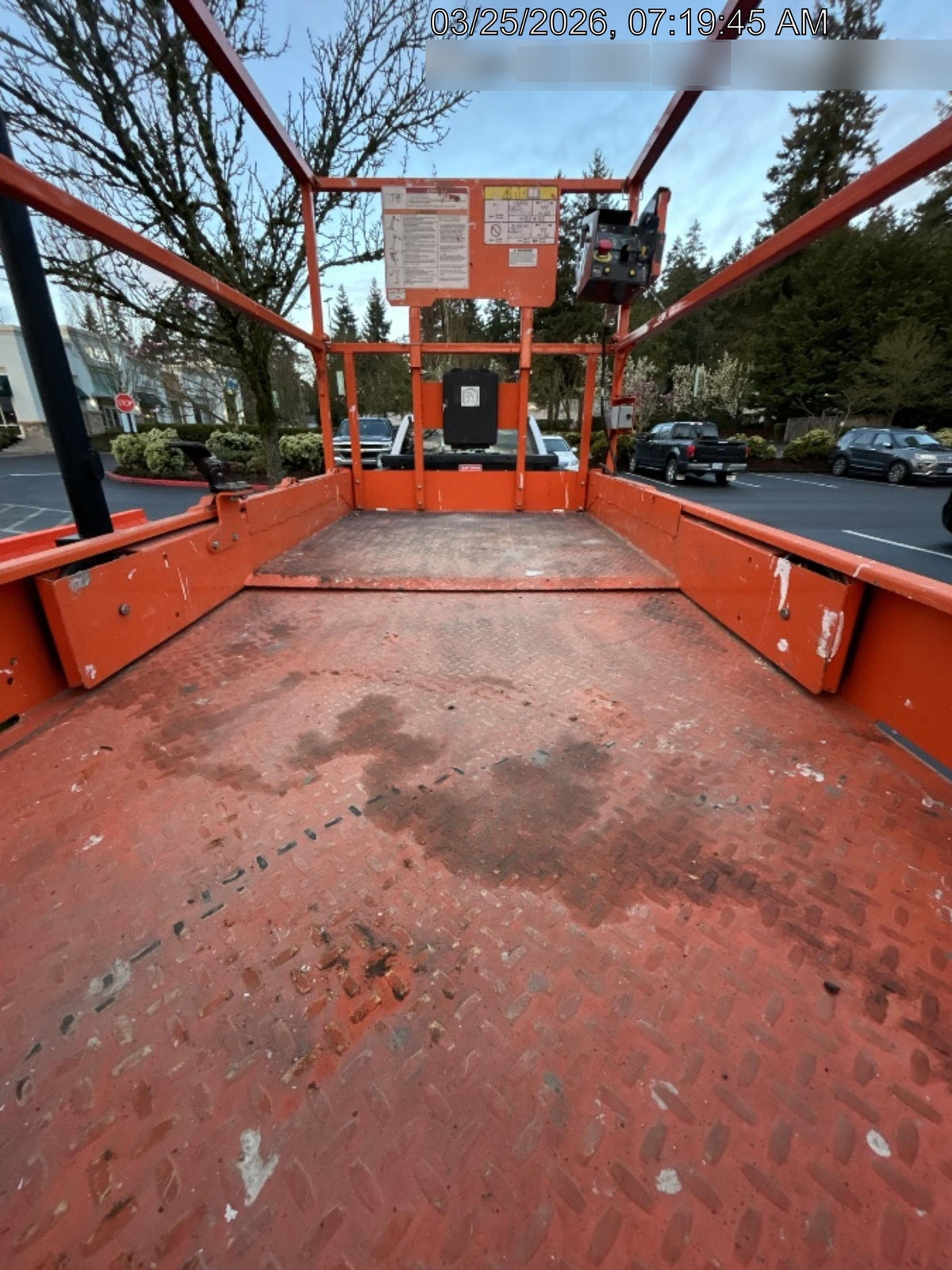 2022 JLG ES3246