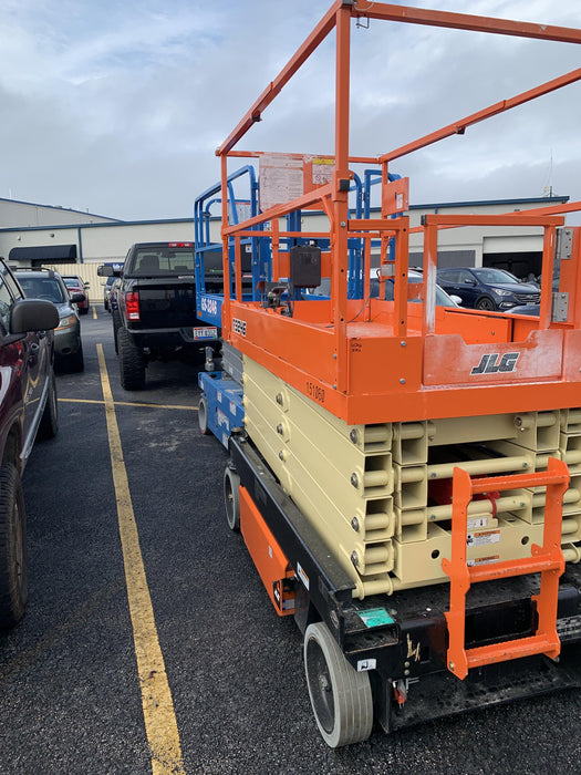 2021 JLG R3246