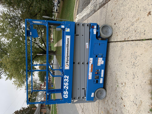 2020 Genie GS-2632 Solid NM Tires, Folding Rails with Half-Height Swing Gate, Beacon