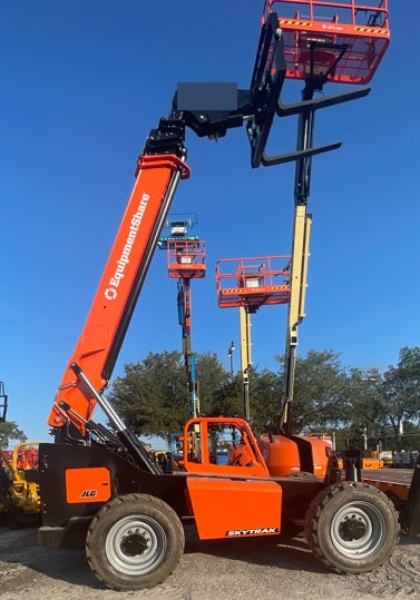 2023 SKYTRAK 12054