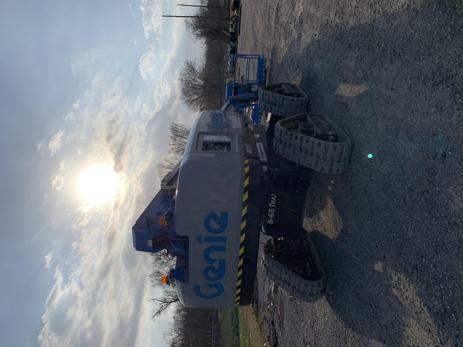 2019 GENIE S-65 TRAX