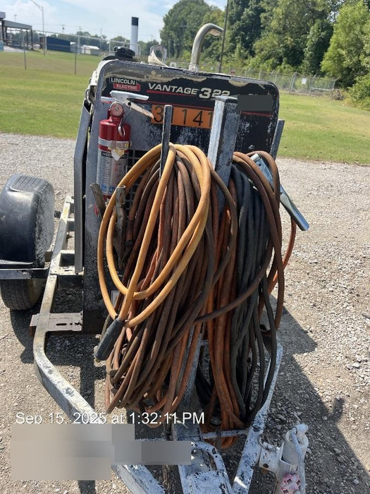 2019 Lincoln Electric Vantage 322 Welder Ready-Pak 3, Two wheel trailer, Fender and Light kit, Cable Rack