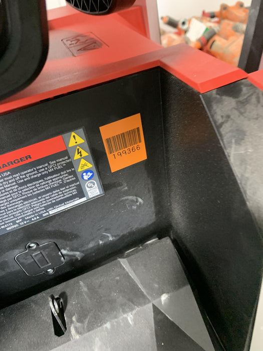 2021 MILWAUKEE MXF041-1XC