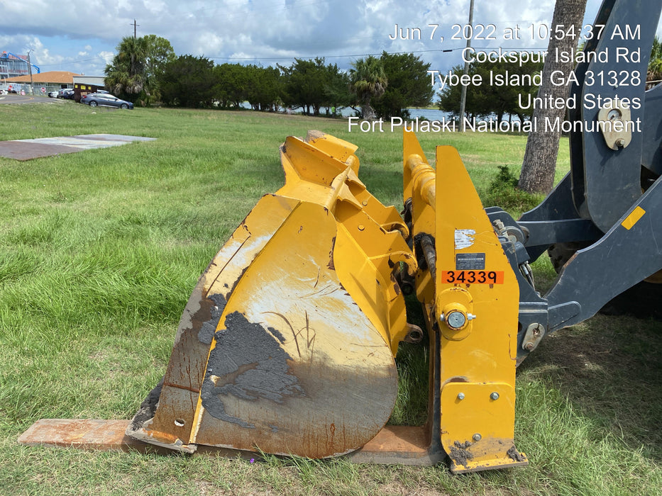 2019 D&E MANUFACTURING 48" BUCKET FORKS