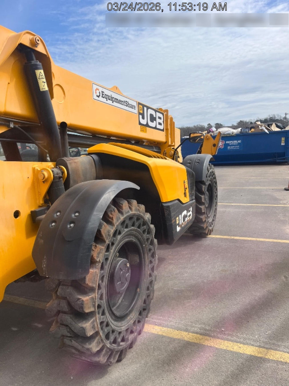 2019 JCB 510-56 Canopy, 74 HP, Solid Tires, STD Worklight, Beacon, Aux Hydraulics, Lifting Eye, Back up Alarm w/66" Carriage/60" Forks