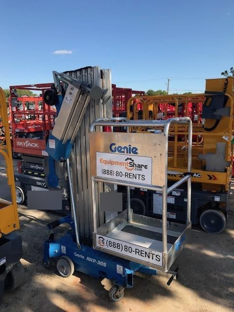 2018 GENIE AWP-30S