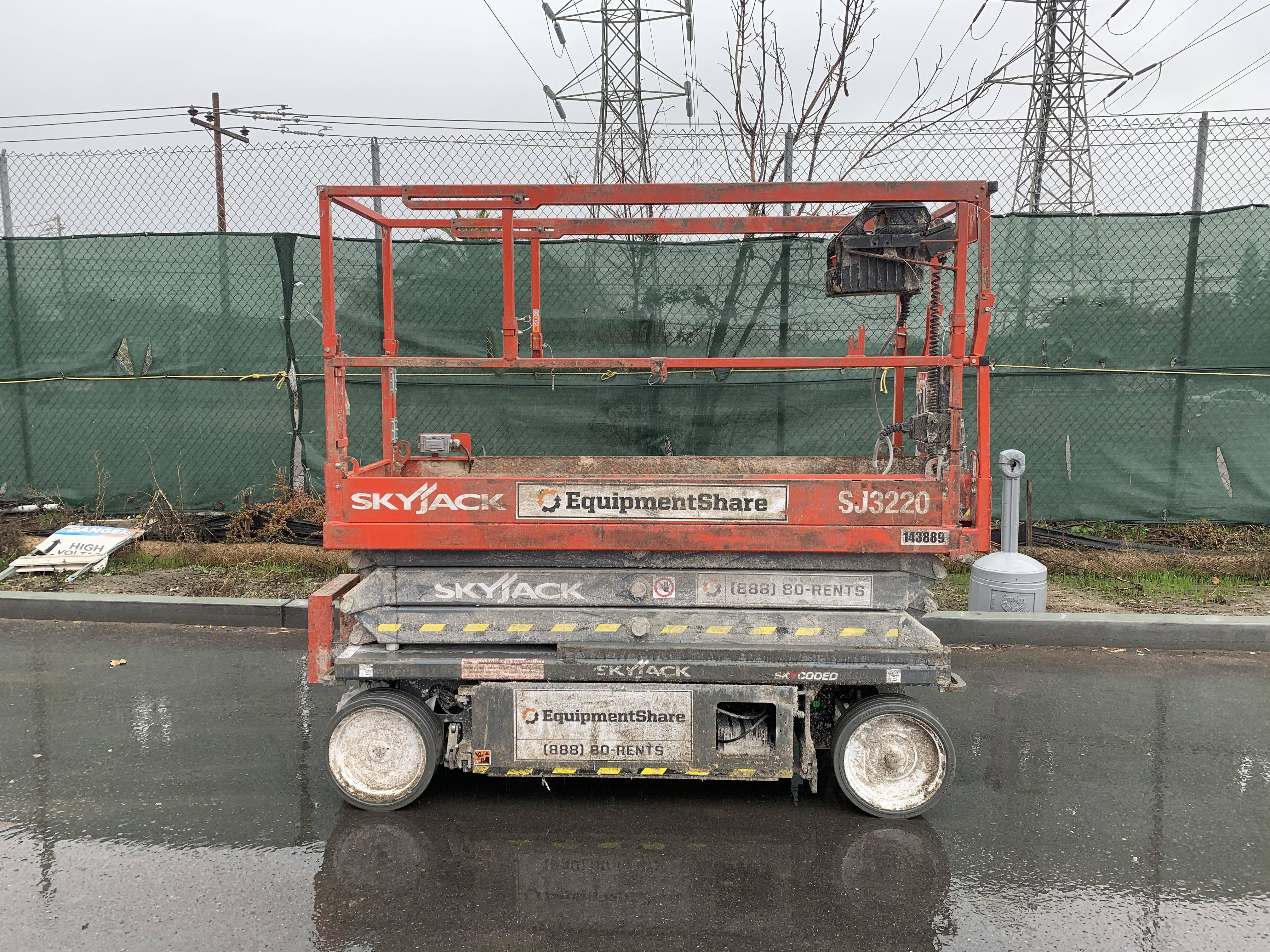 2021 SKYJACK SJIII-3220
