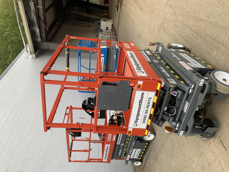 2020 Skyjack SJIII-3219 Solid NM Tires, Half height spring hinged entry gate, Dual Beacons, 800W Inverter