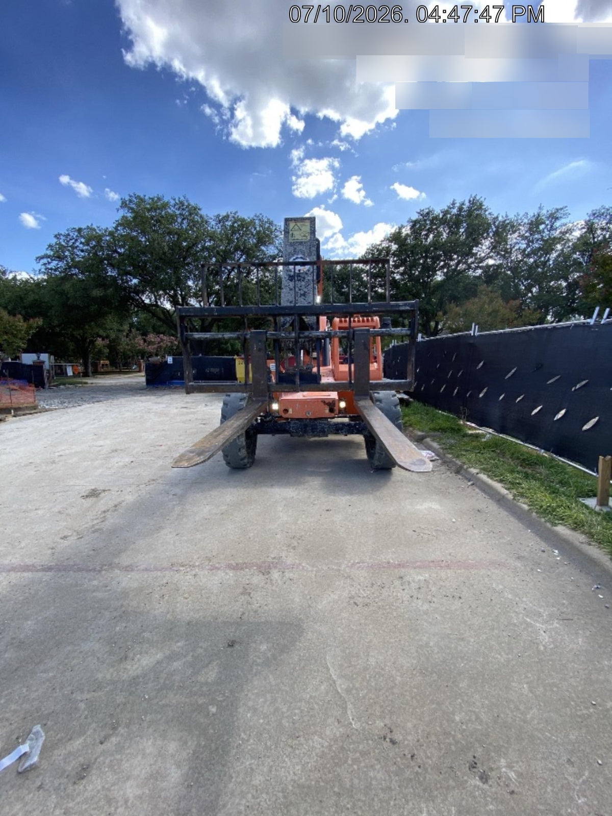 2018 Skytrak 8042 JLG Skytrak 8042, Solid Tires (shipping-Boss), Open ROPS, Beacon and Work Light Package