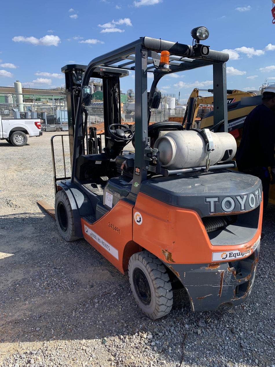 2022 TOYOTA 50-8FGU25