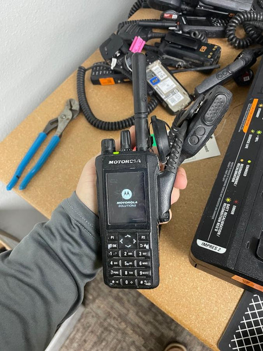 2023 MOTOROLA R7 DISPLAY