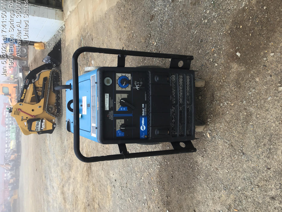 2020 Miller Electric BOBCAT 250 951600 PKG-250 amp Propane Welder, Standard w/Running Gear, Bracket, Hose w/None