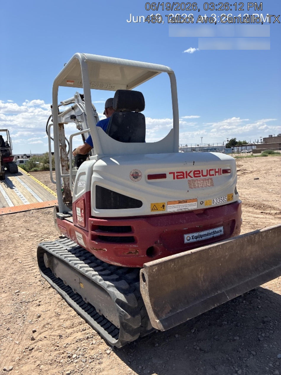 2021 TAKEUCHI TB250-2