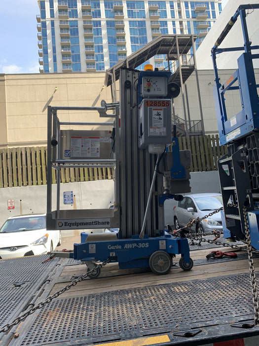 2021 GENIE AWP-30S DC