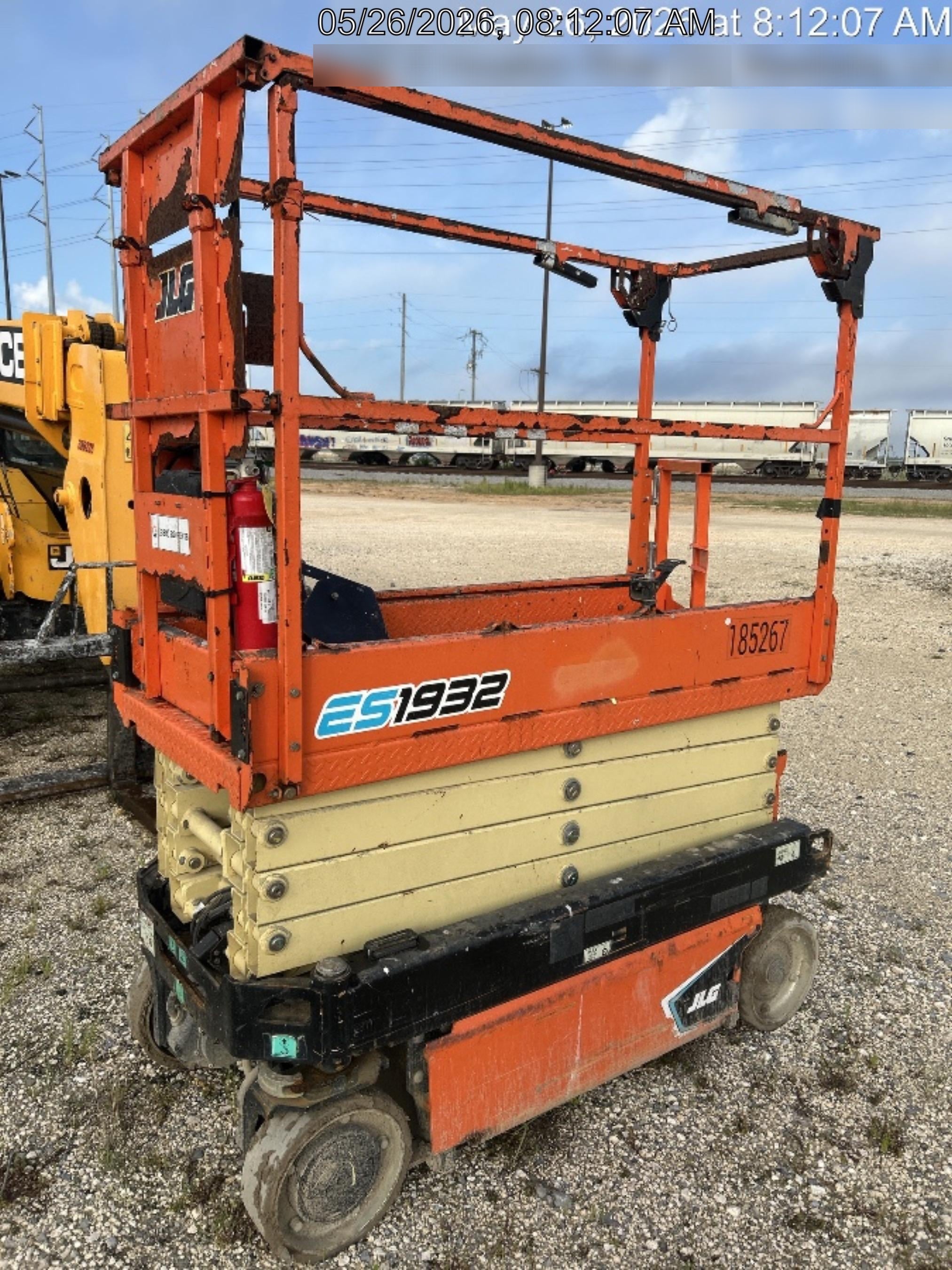 2021 JLG ES1932