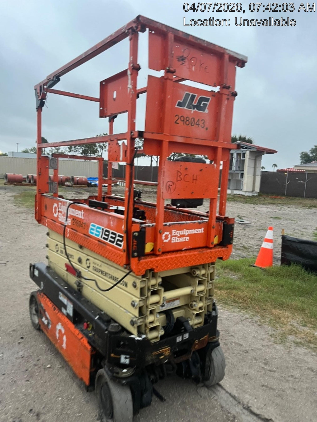 2023 JLG ES1932