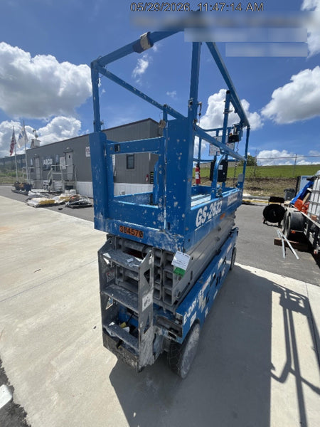 2023 GENIE GS-2632