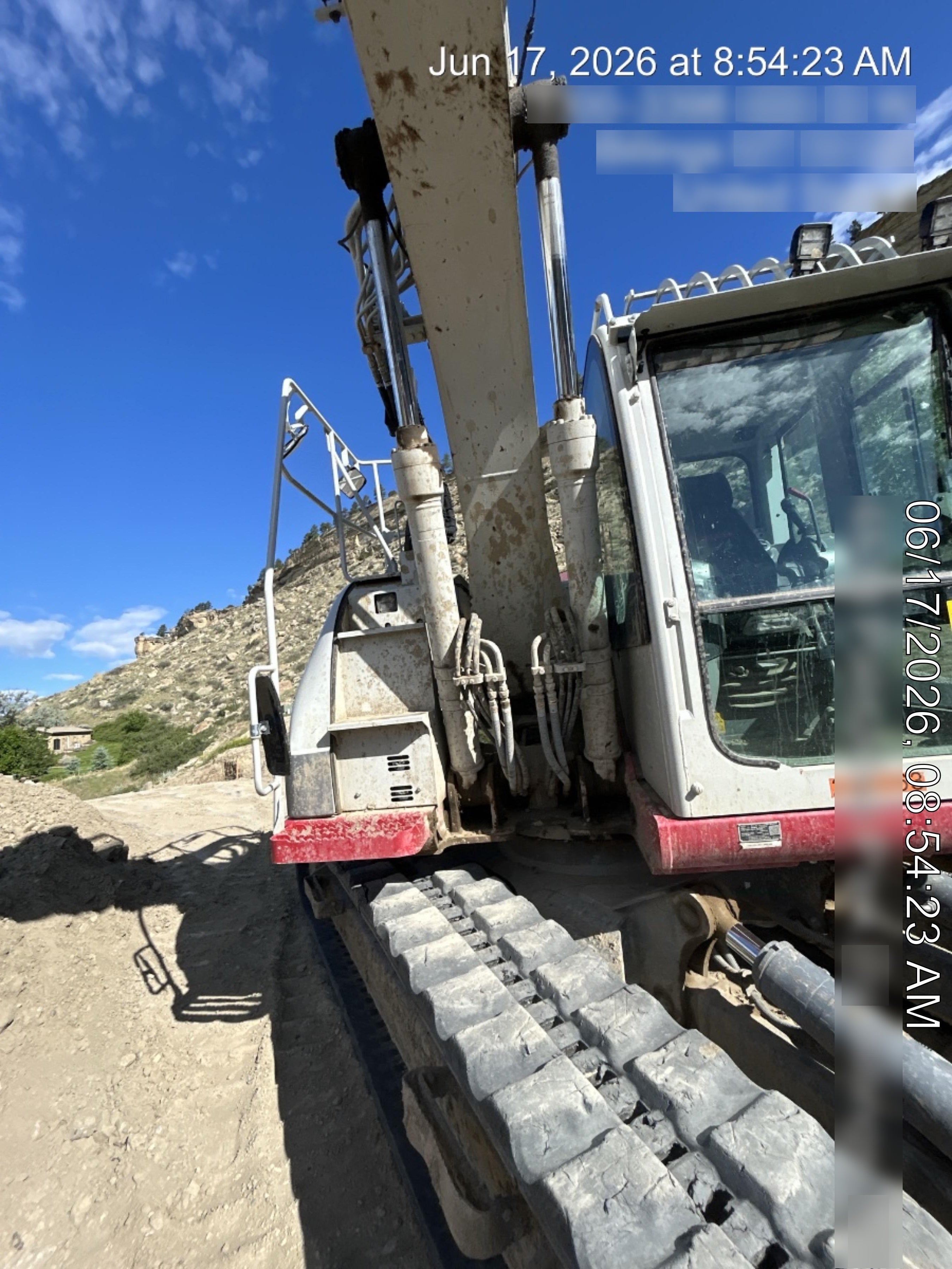 2022 TAKEUCHI TB2150CR
