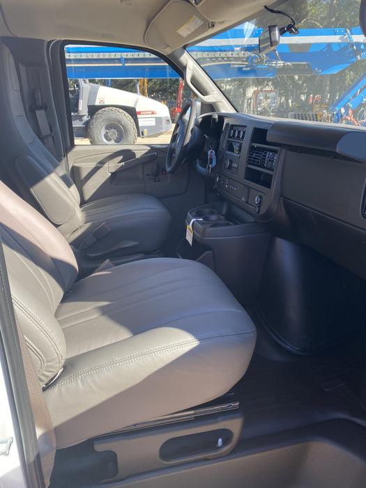 2023 CHEVROLET Express Van - Rental
