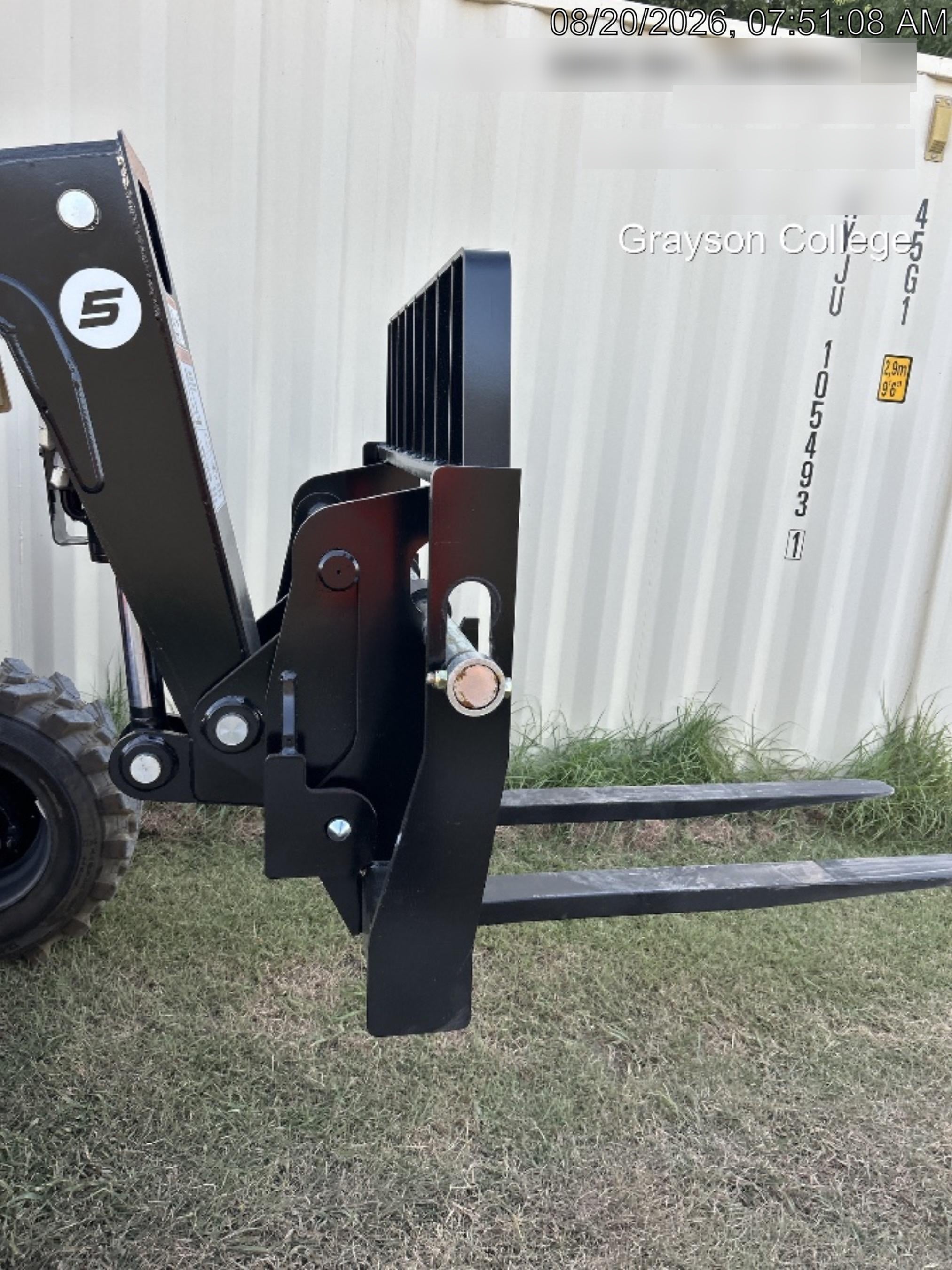 2026 JLG 519