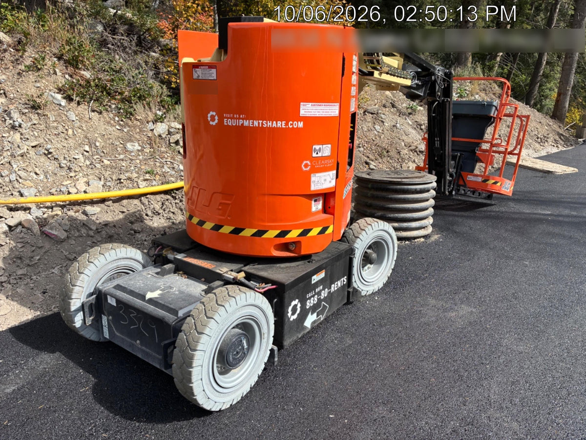 2024 JLG E300AJP