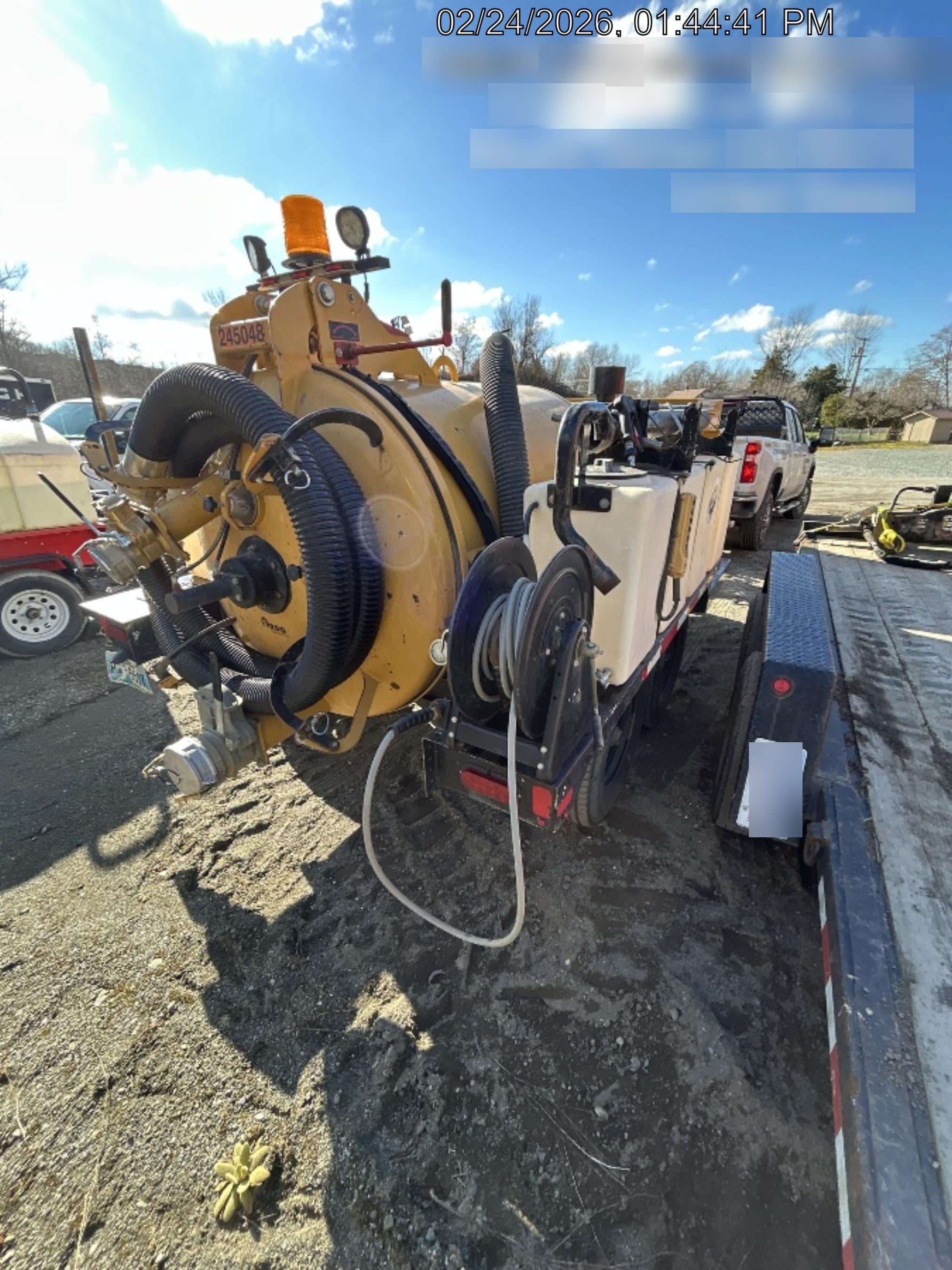 2022 Vac-Tron LP573XDT T4 Koehler Diesel Engine, 500 Gallon Debris Tank, x2 100 Gallon Water Tanks
