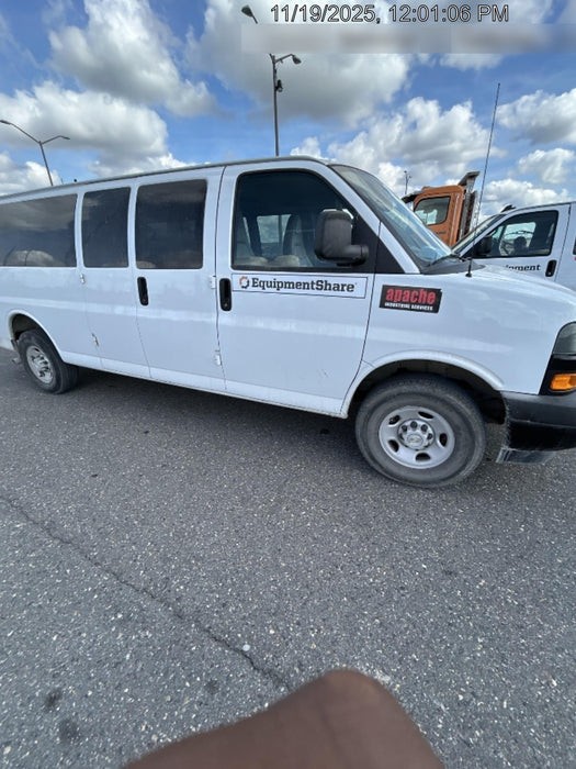 2023 CHEVROLET Express Van - Rental