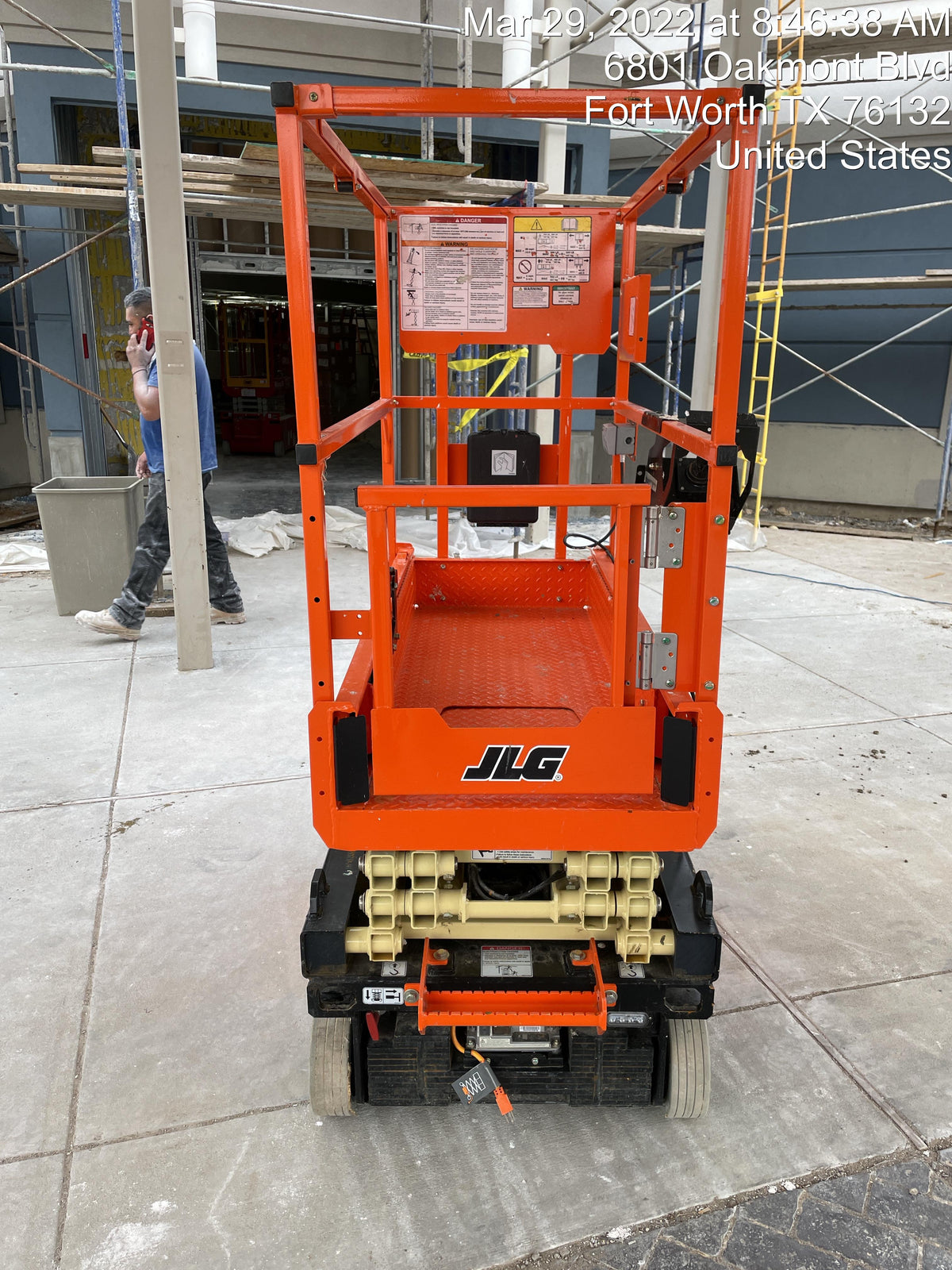 2021 JLG ES1330L